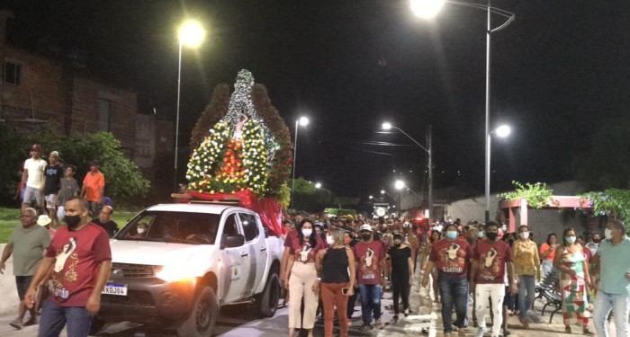 Cavalhada, leilão e procissão, marcam o encerramento dos festejos em honra a São Sebastião - padroeiro do município 