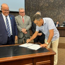 Prefeito e TJ/AL assinam acordo de cooperação técnica para o programa Moradia Legal