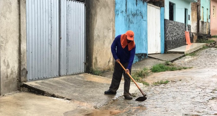Em primeiro dia útil do mandato, Neno Freitas realiza mutirão de limpeza 