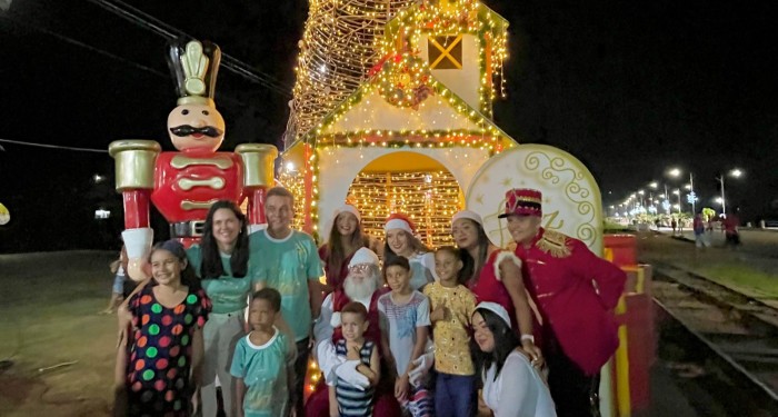 Prefeitura realiza abertura do projeto Um Encanto de Natal